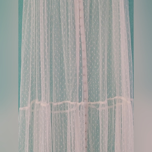 Gorgeous Vylette white lace tiered maxi Swim cover-up size M - Picture 3 of 8